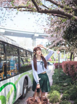 一个人在线看视频_影视大全视频