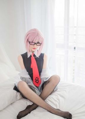 《诱人的飞行》_超清HD在线观看